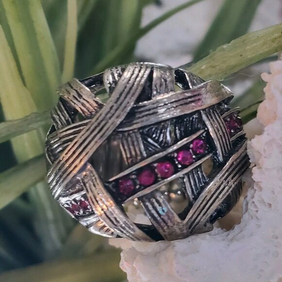 Silver Tone Stretch Ring with Fuchsia Pink Stones 💥3 for $24💥 - Picture 1 of 14